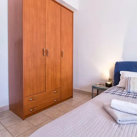 Apartment Al Piazzale Fronte Porto *